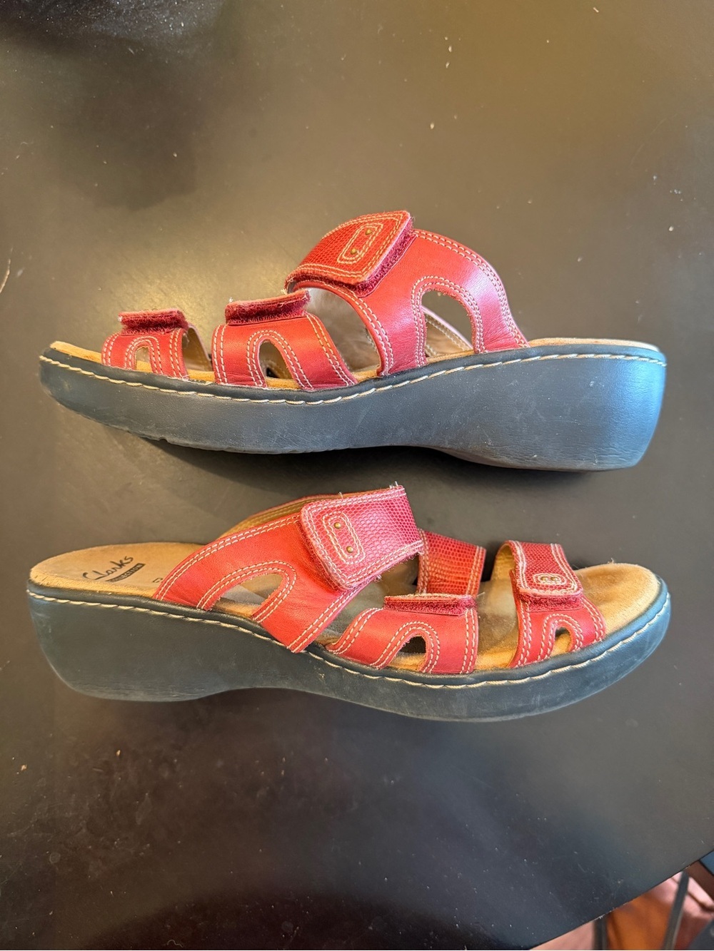 Clarks Women's Delana Damir Leather Slide - red - size 8.5 - Picture 2 of 9